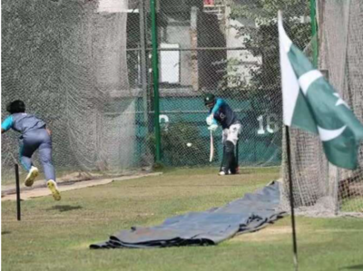 પાકિસ્તાન ક્રિકેટ ટીમની આ હરકતથી બાંગ્લાદેશમાં આક્રોશ, તમામ સામે નોંધાઈ પોલીસ ફરિયાદ 